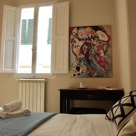 Istay - Appartamento Helios - Via Del Sole Firenze Kültér fotó